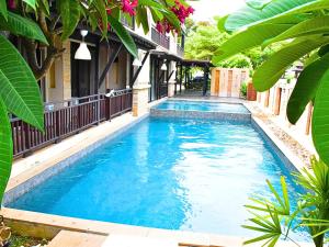 Puektian Seaview Studio Pool