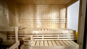 Exklusive Suite - Central - inclusive Sauna - Free Parking - Perfect for 7 Guests - Smart Home