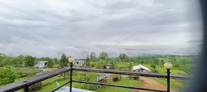 บ้านไร่ระเบียงฟ้า น้ำหนาว แคมป์ปิ้ง