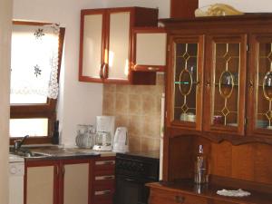 Holiday Home Sisan near Beach & Pool