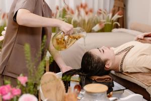 The Lin Beauty Center