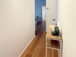 Modern City Centre Apartment near San Babila and Duomo