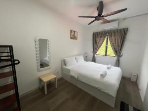 Alur Homestay Casa 4 Bedrooms