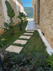 Modern 4BR & 3BR Villa with Pool, Near Portonovi