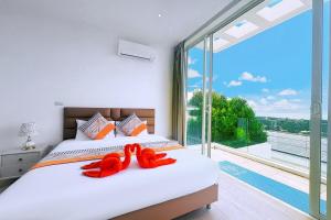 Bobut beach, Koh Samui, Thailand, half mountain sea view, four-bedroom, four-bathroom villa B