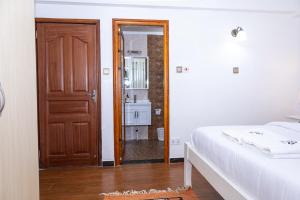 Jeroshee - Denis Gardens