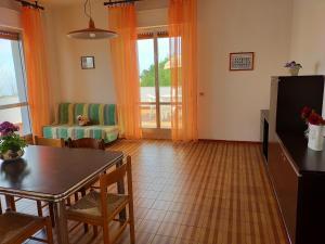 ATTICO Trilocale cod 218 CON VISTA MARE