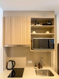 The Base Rise A Cozy Room near Central Phuket Studio Room Pool View