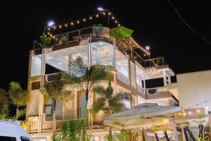 The rooftop villa 3