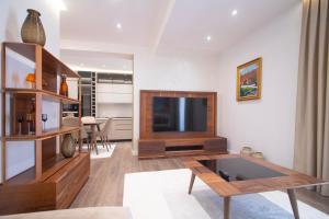 Luxury Hill Apartment