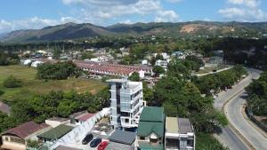 7BR Luxury Resort with Pool and Bar