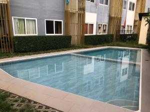 Doc Azenith Presidential Suite - Cebu Mactan Airport Condo - Pilot