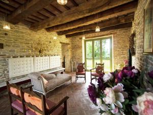 Villa w Wine Tours Near Beach