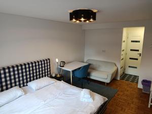 Naturální vinařství DVOREK - Penzion, Bistro & Wellness