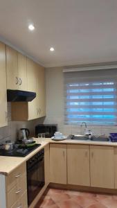 Bachelor Flat, Fiber Wifi, Close to UJ, Milpark