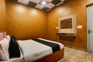 Hotel O Kingland Water Park Rohtak