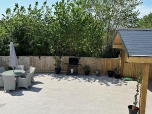 Pembrokeshire Near The Beach With A Heated Pool