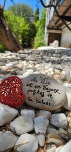 Maison Plus Belle La Nuit avec jacuzzi privé