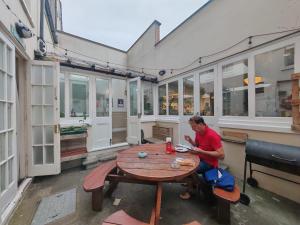 Prime Backpackers Angel