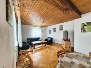 Ferienwohnung 1 mit Garten