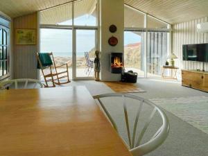 6 person holiday home in Løkken