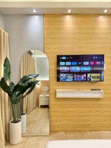 Stylish Studio Unit with Balcony in Grace Residences