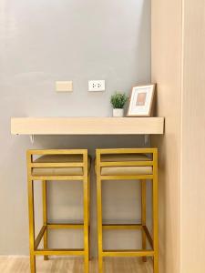 Stylish Studio Unit with Balcony in Grace Residences