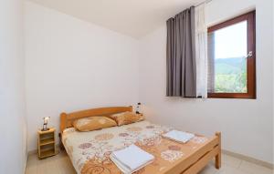 1 Bedroom Stunning Apartment In Artatore