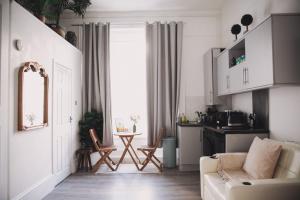 Spacious Studio Flat Paddington