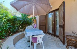 3 Bedroom Pet Friendly Apartment In Artatore