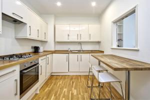 Kensington Apartment