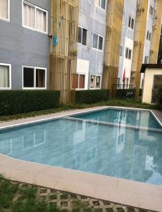 Doc Azenith Presidential Suite - Cebu Mactan Airport Condo - Sandria Nicole