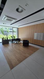 Towarowa Flowers Apartment, free parking, air-conditioning, self check-in 24h