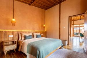 Villa Spring - Seasons