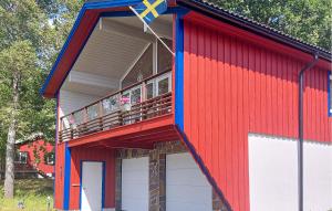 Awesome Apartment In Färgelanda