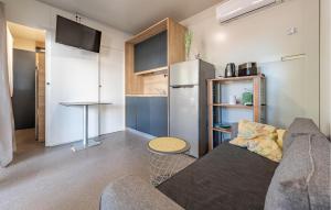 Awesome Home In Privlaka With Wifi