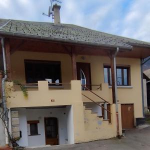 Au pied des stations