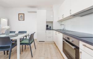 Gorgeous Apartment In Kozino With Wifi