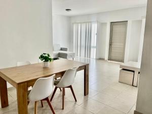 Casa MODERNA MALECON PLAYA