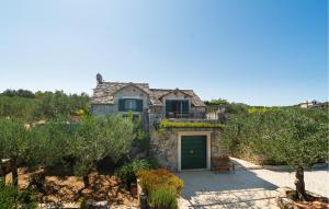 One-Bedroom Holiday Home In Povlja