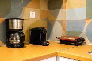 Bright apartment in old Athenian neighborhood!