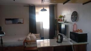 Bgm comfy lovely studio h4