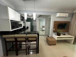 Apto em condomínio com lazer completo!