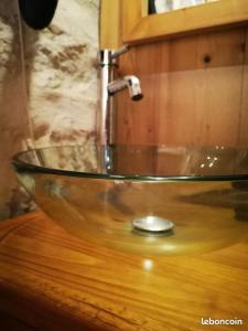 GITE DE MONTAGNE "Le Moulin" AVEC ACCES BALNEO ET PISCINE INTERIEURE SITUE A LONGCHAUMOIS - Proche stations de ski