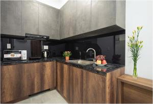 M02 Cozy Room with it own wifi and Netflix projector