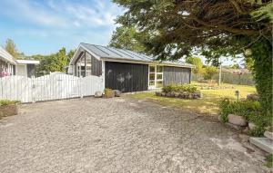 Stunning Home In Ebeltoft With Wifi