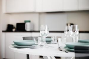 Bright and modern flat close to Fondazione Prada