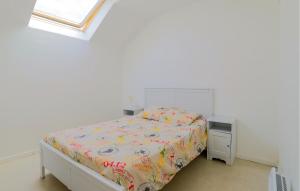 Beautiful Home In Monthenault With Wifi