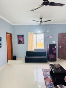 Penthouse Delight 2BHK Flat near Wipro Circle