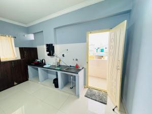 Penthouse Delight 2BHK Flat near Wipro Circle